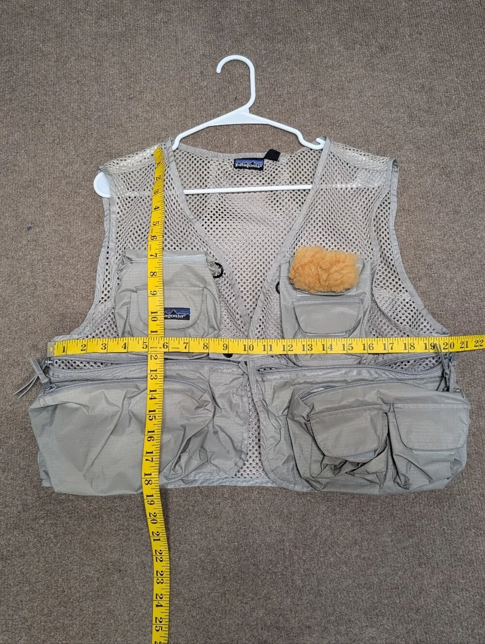 Vintage PATAGONIA Men's Mesh Fly Fishing Vest Gray (Medium)